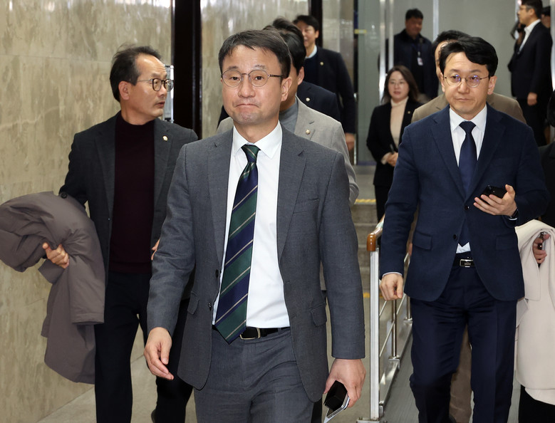 민주당 한병도 원내대표 "국민의힘 ...